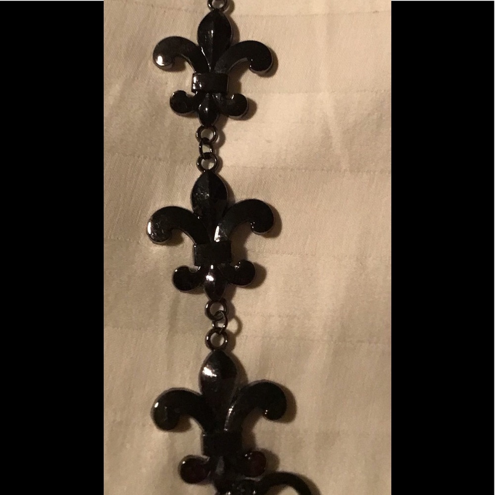Fleur de lis bracelet